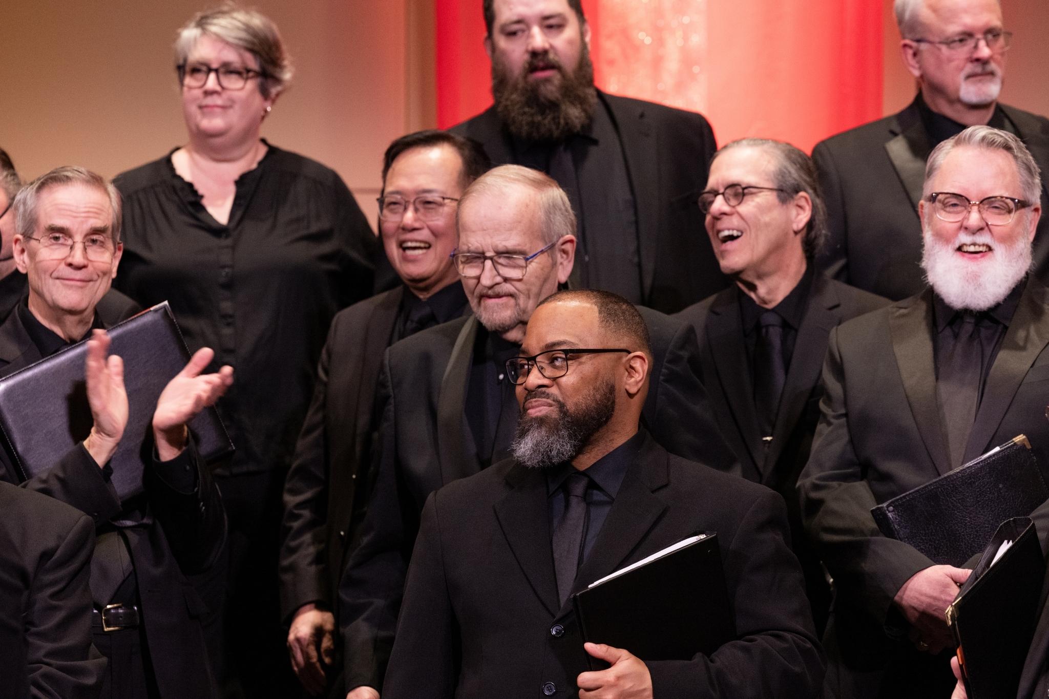 masterworks-choral-ensemble-singers-smiling-10