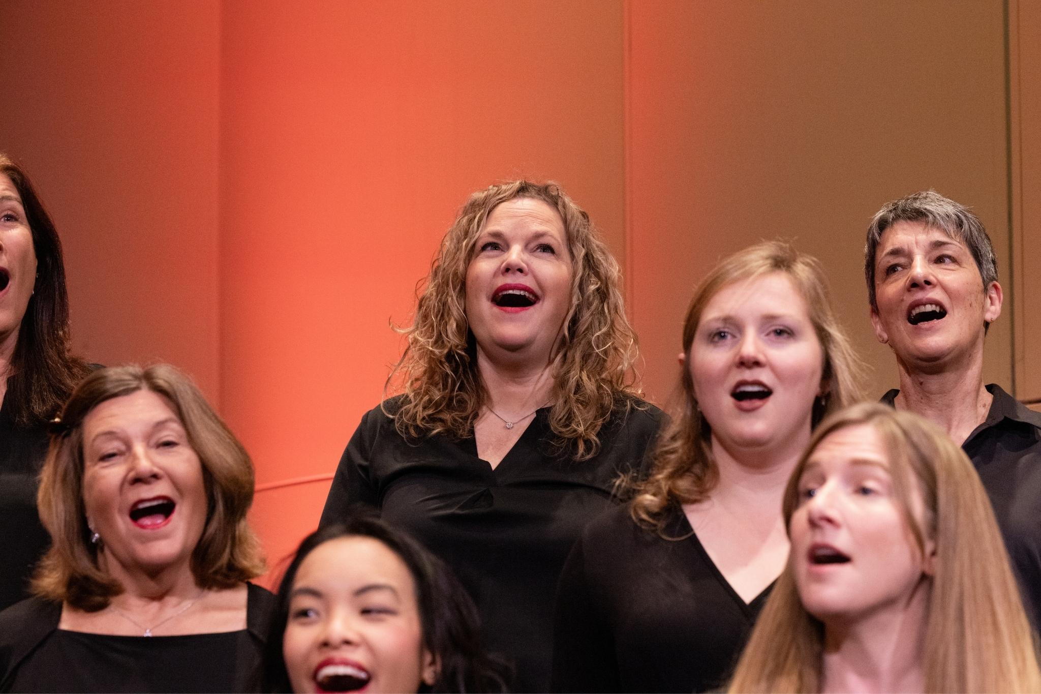 masterworks-choral-ensemble-singers-smiling-24